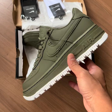 The “Luxe Green” Sneaker