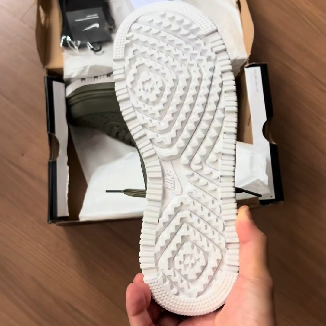 The “Luxe Green” Sneaker