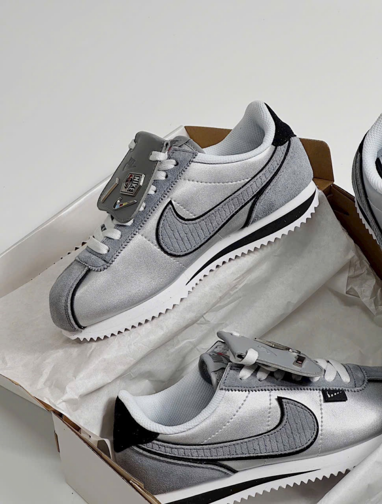 Cortez All Petals United Sneaker